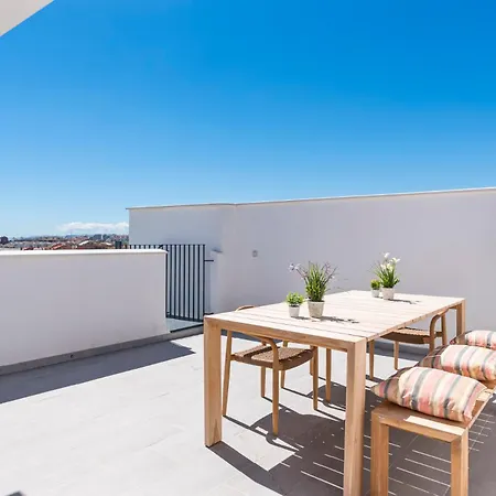 Casa Isa - Luxury Penthouse Seaview Apartment *